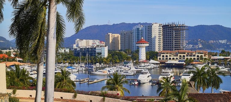 Puerto pequeño. Ixtapa. ciudad de Ixtapa-Zihuatanejo. Estado de Guerrero. México.