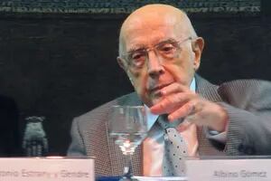 Murió Albino Gómez, el reconocido diplomático, periodista y escritor