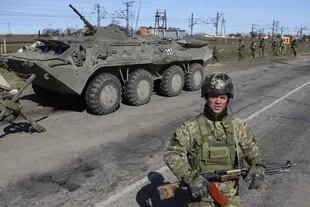 La tensión entre Ucrania y Rusia se elevó con el reporte de un soldado muerto en Crimea