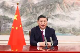L President Bowed Down, Xi Jinping