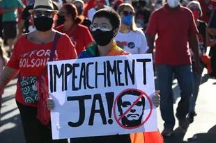 Manifestantes exigen el juicio político a Bolsonaro en Brasilia el 24 de julio 2021