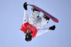 Las increíbles acrobacias del japonés que participaba en skateboard y brilló en snowboard