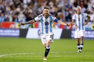 Lionel Messi marcó un doblete en la victoria de la Argentina sobre Jamaica