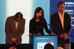 En las PASO de 2013, Cristina Kirchner junto a Martín insaurralde y Daniel Scioli