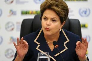 Dilma Rousseff cuestiona el proceso de juicio político a Fernando Lugo