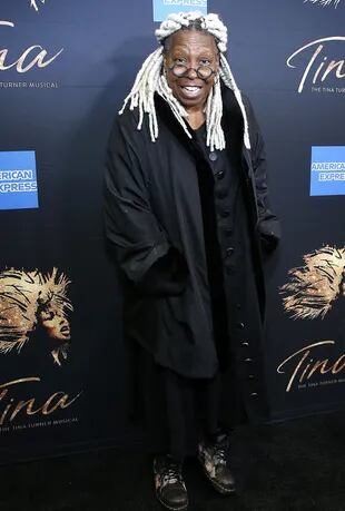 Whoopi Goldberg fue otra de las celebridades que asistió al estreno del musical basado en la vida de Tina Turner