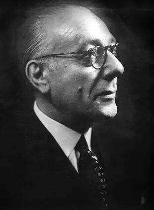 Enrique Finochietto.
El separador intercostal a
cremallera (1881-1948)