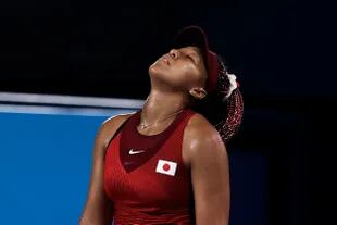Naomi Osaka se expuso a una multa en Roland Garros por no haber acudido a una conferencia de prensa; la tenista japonesa justificó su ausencia en la protección a su salud mental.
