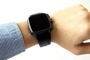 La firma Omate creó un smartwatch con reconocimiento de voz que usa el motor de Nuance