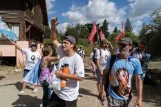 Organizaciones kirchneristas iniciaron la marcha anual hacia Lago Escondido