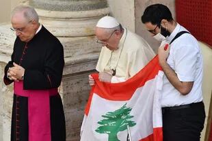 Francisco se refirió a la crisis en el Líbano