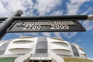 El homenaje a Diego Maradona en el estadio de Santiago