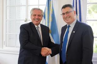 Alberto Fernández recibió en Olivos al viceprimer ministro de Israel por los 30 años del atentado a la embajada.