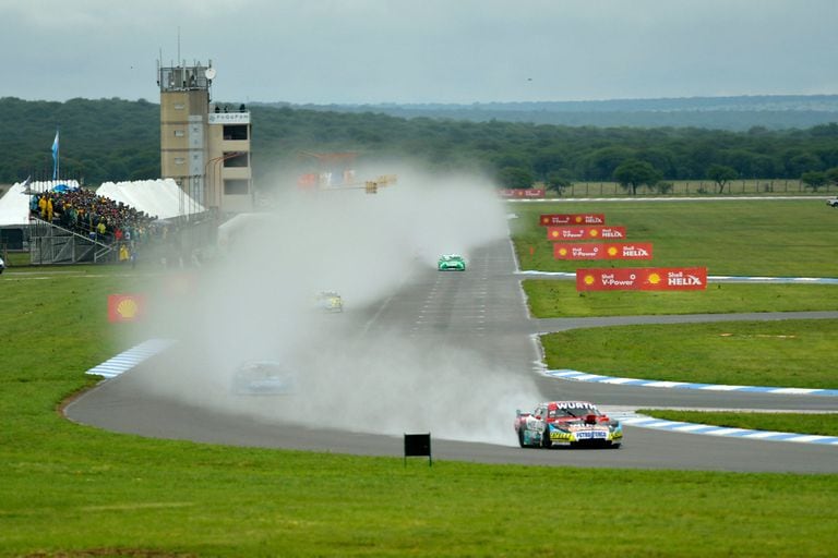 Shell V-Power protagonizó los 4 récords de velocidad del campeonato 2021, donde más de 200 autos corrieron en las 6 categorías de la ACTC