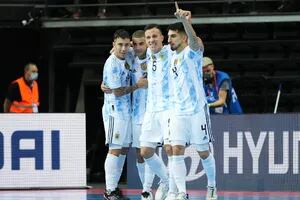 Argentina le ganó 2-1 a Brasil y jugará por el título en el Mundial de futsal