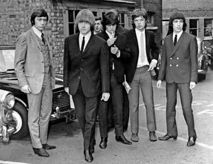 En esta foto tomada el 22 de julio de 1965 en Londres muestra a los Rolling Stones, (de izquierda a derecha) el baterista Charlie Watts, el guitarrista Brian Jones, el guitarrista Keith Richards, el cantante Mick Jagger y el bajo el guitarrista Bill Wyman