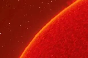 Astronomía: un fotógrafo logró captar impresionantes detalles del Sol