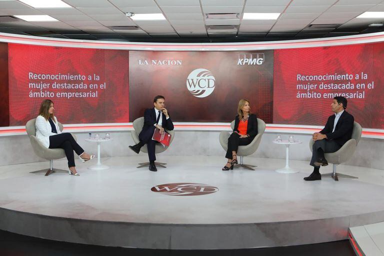 Gabriela Bardin (P&G), José Del Rio (LA NACION), María Carmen Tettamanti (Camuzzi Gas) y Juan Marotta (HSBC)