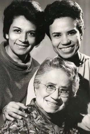 Chela, Luisa y su madre, Eva Iglesias, también fotógrafa. 