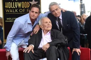 Kirk Douglas, leyenda del Hollywood de Oro, cumplió 102 años