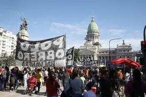La marcha federal piquetera llegó a Buenos Aires y montará un acampe en la Plaza de Mayo