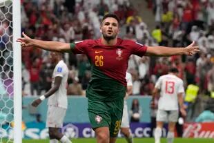 Gonçalo Ramos marcó tres goles en la victoria de Portugal sobre Suiza por los octavos de final