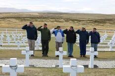 Se despeja el camino para identificar a más soldados enterrados en Malvinas