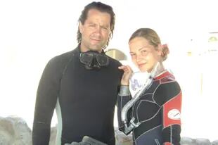 Ksenia y su marido son amantes del deporte y la aventura. Cuando se conocieron practicaron juntos freediving, y lograron bajar hasta 21 metros bajo el agua en apnea (sin tanque).
