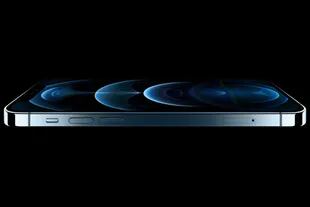 El iPhone 12 Pro tiene una pantalla de 6,1 pulgadas; el iPhone 12 Pro Max trepa a 6,7 pulgadas