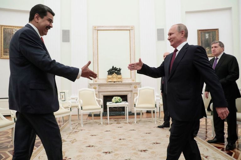 Maduro durante una reunión con Putin en Moscú