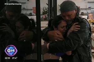La furiosa reacción de Romina contra Santiago del Moro por la falsa salida de Alfa de la casa