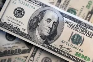 A cuánto llegarán el dólar y la inflación este año, según más de 50 consultoras privadas