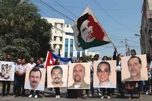 Los espías cubanos que se infiltraron en Miami, cayeron ante el FBI y fueron recibidos como “héroes” por Fidel Castro