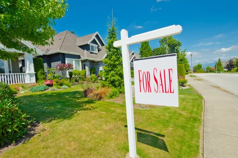 Why foreigners in Canada are barred from buying a home for two years