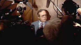 Frank Salerno uno de los investigadores del caso del Acosador Nocturno en 1985 después del juicio a Richard Ramirez.