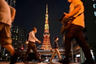 La Torre de Tokio, hoy: la ciudad mantiene la actividad, aunque con restricciones