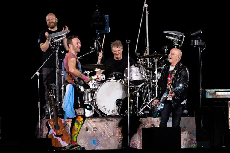 Coldplay aparece en River junto a dos ex-Soda Stereo