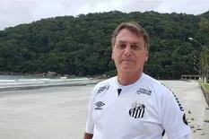 Jair Bolsonaro protagonizó un blooper en pleno partido de fútbol y pidió salir