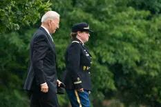 Los militares y el poder político de EE.UU. acusan a Biden por la debacle en Afganistán