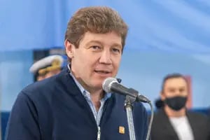 El gobernador de Tierra del Fuego anunció que paralizará la producción de petróleo por 24 horas