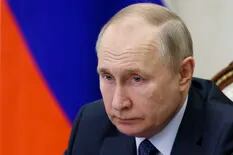 Putin admitió que la guerra en Ucrania “se hizo larga” y lanzó una advertencia sobre las armas nucleares