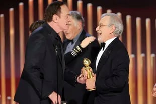 En enero, en los Globo de Oro, Tarantino le entregó el premio a la mejor película dramática por Los Fabelman