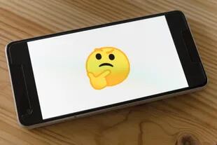 Jeremy Burge creó Emojipedia para buscarle un significado a los emojis disponibles para el celular, pero algunos no coinciden con el uso habitual que le dan los usuarios