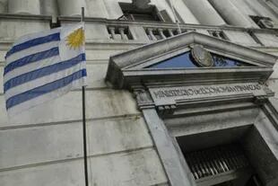 Uruguay teme los efectos de la inestabilidad argentina en sus exportaciones 