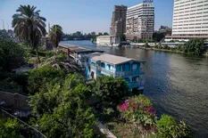 Las históricas casas flotantes del Nilo están siendo destruidas y dejarán de existir este mes