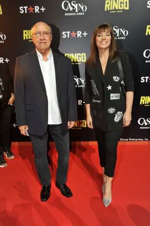 Osvaldo Santoro y Rosario Lufrano posaron juntos en la alfombra roja  