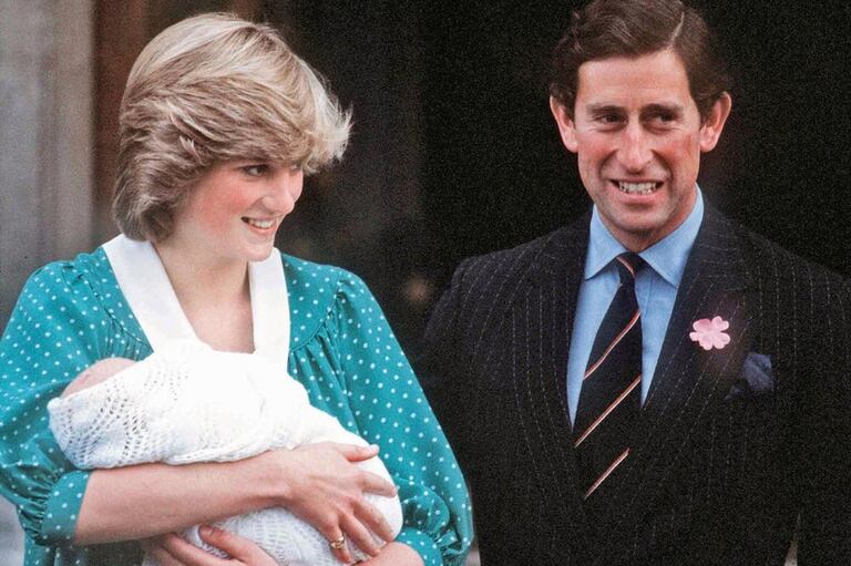 Lady Di, el príncipe Carlos y el bebé William en 1982