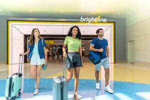 Tren Brightline de Orlando a Miami: cuánto dura el viaje y por qué estaciones pasa