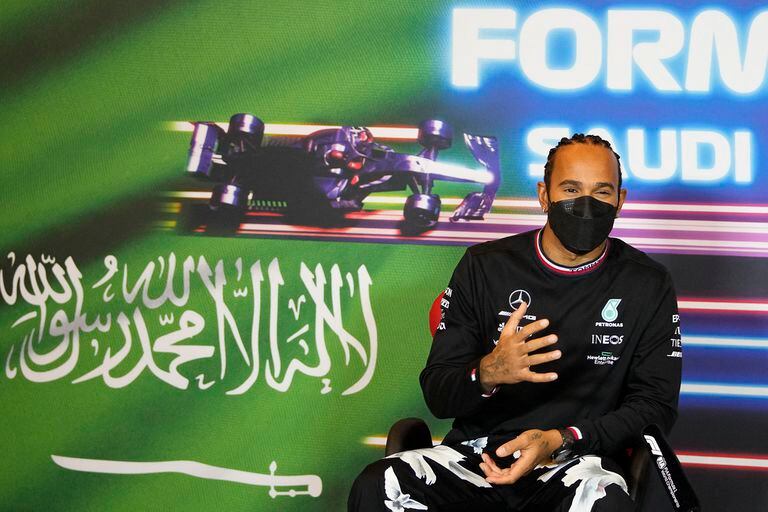 Hamilton recordó el insomnio que sufría en los días de sus primeras conquistas en la Fórmula 1; el piloto de Mercedes pretende estirar la definición a la próxima cita, en Abu Dhabi.
