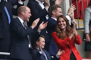 Celebración en el palco VIP de Wembley: William y Kate, anfitriones de dos estrellas